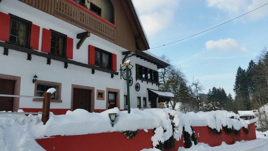 Zuwaelder Stueble Hotel Oberharmersbach Exterior photo